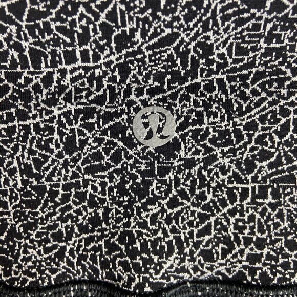 Lululemon Size 6 Wunder Under Leggings Black White Luon Crakle Jacquard Cropped - Picture 5 of 7